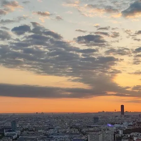 Full - Floor - Eiffel Tower Panoramic View Issy-les-Moulineaux