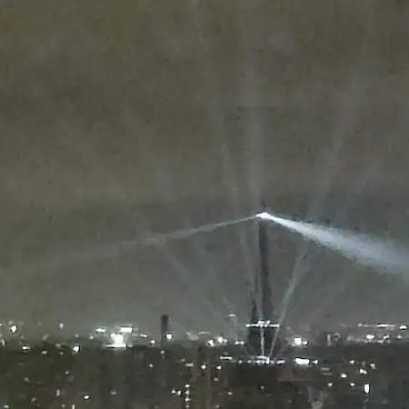 Full - Floor - Eiffel Tower Panoramic View