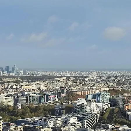 Full - Floor - Eiffel Tower Panoramic View 이씨레물리노