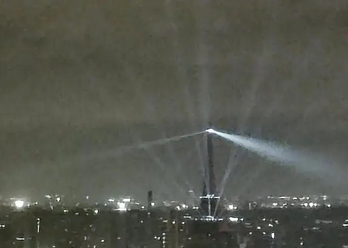 Full - Floor - Eiffel Tower Panoramic View